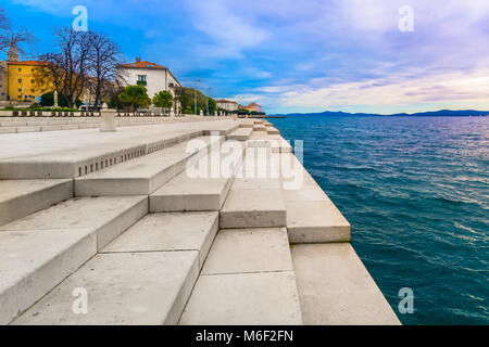 Küste bei Zadar berühmten Promenade im Zentrum, Kroatien, Stockfoto