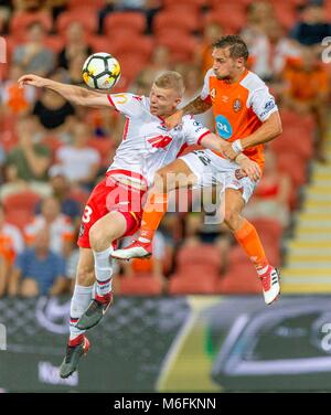 Brisbane, Australien. 3. März, 2018. Eine Liga australische Mens professionelle Fußball vom 3. März 2018. Suncorp Stadium Brisbane Australien. Brisbane Roar FC V Adelaide Vereinen FC. Mit der S-L Archer. Brisbane Roar gewann das Match mit 1:0 Quelle: slapics/Alamy leben Nachrichten Stockfoto