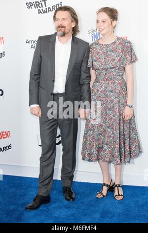 Santa Monica, USA. 03 Mär, 2018. Ethan Hawke und Maya Hawke an den Independent Spirit Awards am 3. März in Santa Monica, Kalifornien 2018. Credit: Foto Access/Alamy leben Nachrichten Stockfoto