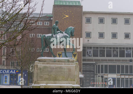 COVENTRY, England, Großbritannien - 3. März 2018: Lady Godiva Statue an Broadgate im Zentrum der Stadt, Coventry, West Midlands, England, Großbritannien, Westeuropa. Stockfoto