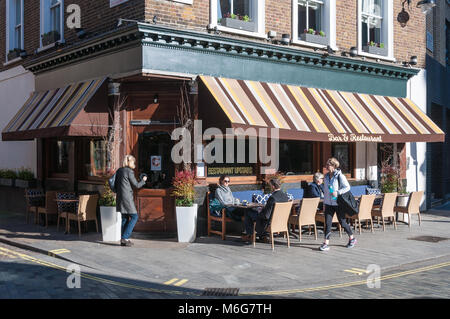 Außenansicht des Caffe Caldesi in Marylebone Lane, London, England, Großbritannien Stockfoto