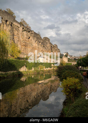 Bock-kasematten über Alzette Fluss Stockfoto