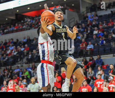 März 03, 2018; Oxford, MS, USA; Vanderbilt Guard, Payton Willis (1), fährt zum Hoop Vergangenheit der Ole Miss Verteidigung. Die Vanderbilt Commodores besiegten die Ole Miss Rebels, 82-69, im Pavillon am Ole' Fräulein Kevin Lanlgey/CSM Credit: Cal Sport Media/Alamy leben Nachrichten Stockfoto