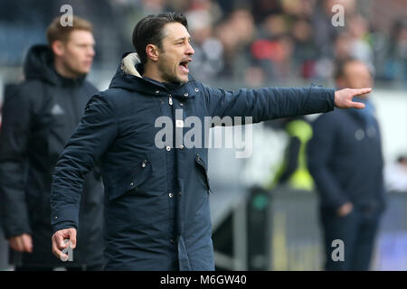 03 März 2018, Deutschland, Frankfurt/Main: Deutsche Bundesligaspiel Eintracht Frankfurt vs Hannover 96 an der Commerzbank-Arena. Der Frankfurter Trainer Niko Kovac. Foto: Thomas Frey/dpa - WICHTIGER HINWEIS: Aufgrund der Akkreditierungsbestimmungen der DFL ist Sterben Publikation und Weiterverwertung im Internet und in Online-Medien 5/6 des Spiels in insgesamt fünfzehn Bilder pro Spiel begrenzt. Quelle: dpa Picture alliance/Alamy leben Nachrichten Stockfoto