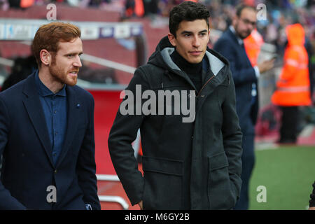 Barcelona, Spanien. 04 Mär, 2018. Marc Marquez, MotoGp-Fahrer vor dem Spiel zwischen dem FC Barcelona gegen Atletico Madrid, für die Runde 27 der Liga Santander, spielte im Camp Nou Stadion am 4. März 2018 in Barcelona, Spanien. Credit: Gtres Información más Comuniación auf Linie, S.L./Alamy leben Nachrichten Stockfoto