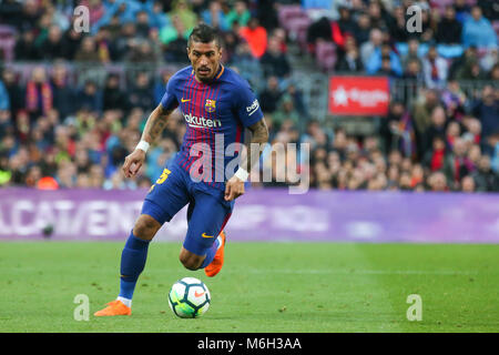 Barcelona, Spanien. 04 Mär, 2018. FC Barcelona Mittelfeldspieler Paulinho (15) Während des Spiels zwischen dem FC Barcelona gegen Atletico Madrid, für die Runde 27 der Liga Santander, spielte im Camp Nou Stadion am 4. März 2018 in Barcelona, Spanien. Credit: Gtres Información más Comuniación auf Linie, S.L./Alamy leben Nachrichten Stockfoto