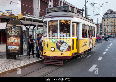 Martim Moniz - erste Stop der historischen Straßenbahn 28, der berühmteste Tour ist Lissabon. Portugal Stockfoto