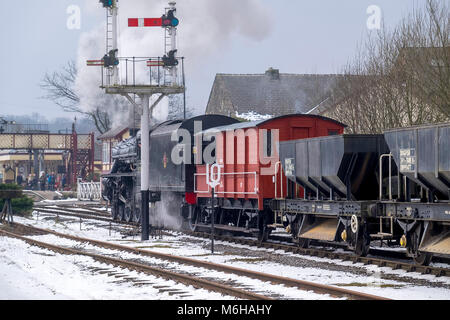 Blackk fünf Dampflok auf der East Lancashire Eisenbahn Stockfoto