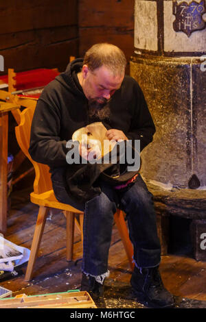Karneval in Evolène, Val d'Herens, Wallis, Schweiz Stockfoto