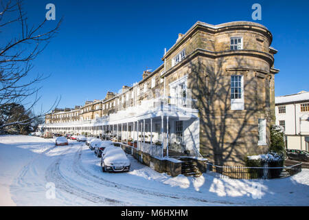 Calverley Park Crescent, Tunbridge Wells, Tier aus dem Osten Schneefall im März 2018 Stockfoto