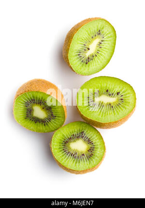 Halbierte Kiwi auf weißem Hintergrund. Stockfoto