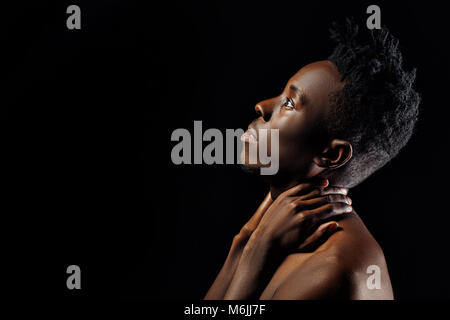 Afrikanische amerikanische Mann mit Dreadlocks Stockfoto