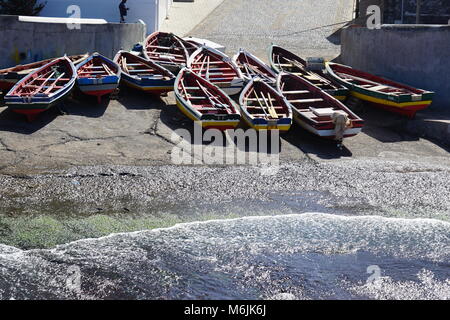 Boote, Angeln Hafen von Ponta do Sol, Santo Antao, Kap Verde Stockfoto