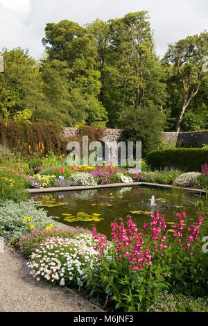 Ummauerten Garten auf dem Gelände des Dunvegan Castle, Isle of Skye, Schottland. August Stockfoto