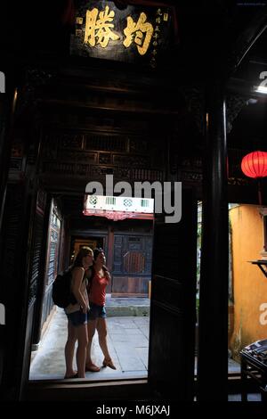 Die Altstadt von Hoi An, Vietnam hat viele historische Häuser wie Quan Thang Haus, die in der Lage sind, von Ihnen entdeckt zu werden. Stockfoto