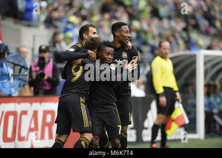 Seattle, Washington, USA. 4 Mär, 2018. MLS Fußball 2018: LAFC Spieler die Spiele erste Ziel und der erste LAFC Ziel als Los Angeles FC besucht den Seattle Sounders in einem MLS-Match im Century Link Feld in Seattle, WA feiern. Credit: Jeff Halstead/ZUMA Draht/Alamy leben Nachrichten Stockfoto