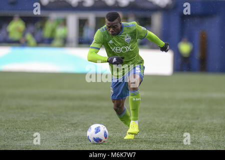 Seattle, Washington, USA. 4 Mär, 2018. MLS Fußball 2018: Seattle's NOUHOU (5) in Aktion als Los Angeles FC besucht den Seattle Sounders in einem MLS-Match im Century Link Feld in Seattle, WA. Credit: Jeff Halstead/ZUMA Draht/Alamy leben Nachrichten Stockfoto