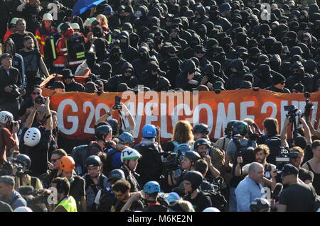 Anti-G20-Demo, Willkommen ti die Hölle, in Hamburg, Deutschland Stockfoto