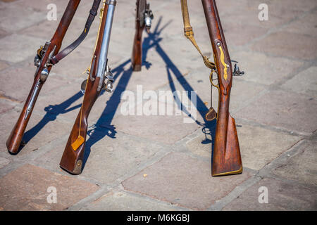 Antique Brown Bess Musketen für die Nachstellung der Schlacht von Alamo verwendet Stockfoto