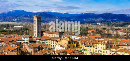 Beeindruckende mittelalterliche Stadt Lucca, Toskana, Italien. Stockfoto