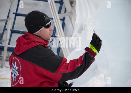 22nd. Januar 2011; Ice Magic Ice Carving Festival, Chateau Lake Louise, Lake Louise, Banff National Park, Alberta, Kanada. Stockfoto