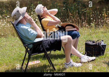 Eclipse Event am Byrd Visitor Center. Am 21. August 2017, den Nachthimmel Festival ging mit einem Flare als partielle Sonnenfinsternis über der Shenandoah Nationalpark aufgetreten. Besucher Jung und Alt am Byrd Besucherzentrum versammelt das Wunder dieses natürliche Phänomen zusammen zu erleben. Stockfoto