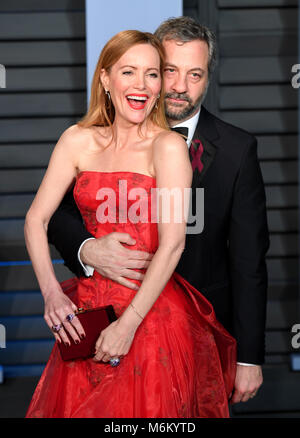 Leslie Mann und Judd Apatow an der Vanity Fair Oscar Party in Beverly Hills, Los Angeles, USA statt. Stockfoto