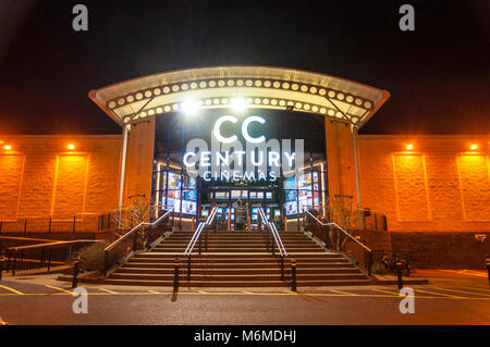 Jahrhundert Kinos Komplex in Letterkenny, County Donegal, Irland in der Nacht Stockfoto