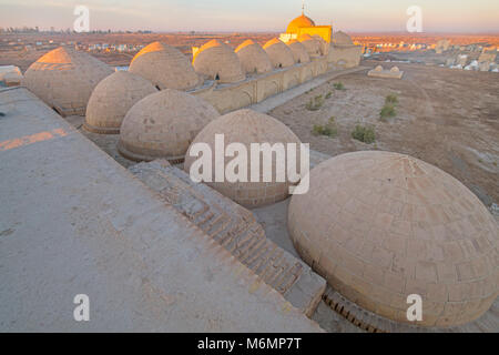 Ismamut-ata Mausoleum und Moschee, Dashoguz Provinz, Turkmenistan, aus dem 10. Jahrhundert Stockfoto