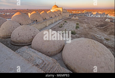 Ismamut-ata Mausoleum und Moschee, Dashoguz Provinz, Turkmenistan, aus dem 10. Jahrhundert Stockfoto