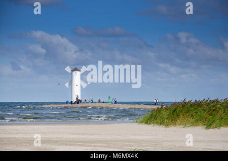 Die tawa Mlyny' - Leuchtfeuer in Form einer Windmühle, Swinoujscie, Westpommern, Polen, Europa. Stockfoto