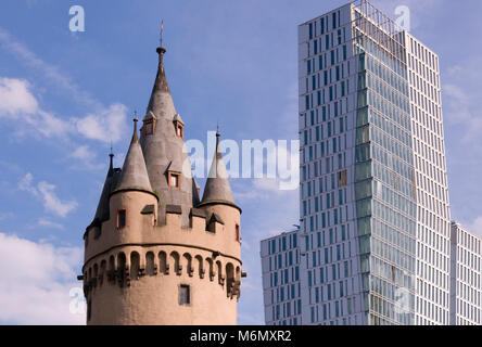 Nextower und Eschenheimer Turm, Frankfurt, Hessen, Deutschland, Europa Stockfoto