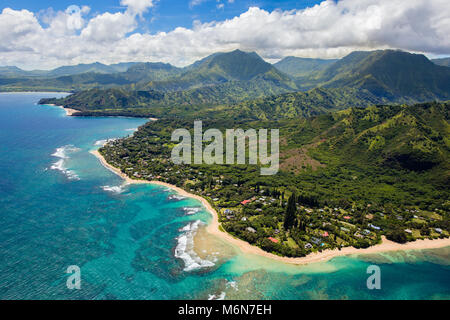 Na Pali Küste mit dem Hubschrauber - Kauai, Hawaii Stockfoto