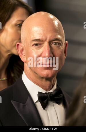 Amazon CEO Jeff Bezos besucht die Vanity Fair Oscar Party im Wallis Annenberg Center für Darstellende Künste in Beverly Hills, Los Angeles, USA, am 04. März 2018. | Verwendung weltweit Stockfoto