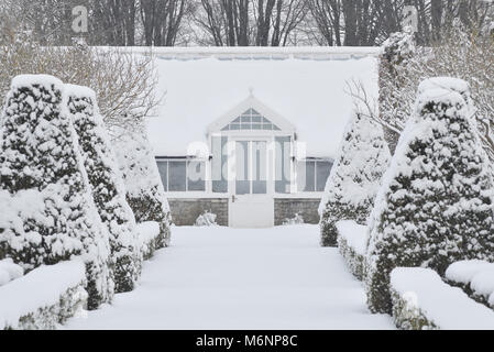 Snowy Gärten Hintergrund Stockfoto