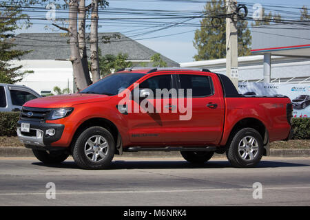 CHIANG MAI, THAILAND - 25. JANUAR 2018: Private Pickup Auto, Ford Ranger. Auf der straße Nr. 1001, 8 km von Chiang Mai City. Stockfoto