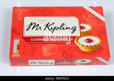 CHESTER, Großbritannien - 4. MÄRZ 2018: "Der Herr Kipling Cherry Bakewell Torten Stockfoto