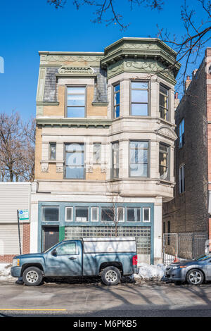 Gemischt - kommerzielle Nutzung Gebäude im Logan Square - Kosciuszko Park Nachbarschaft Stockfoto