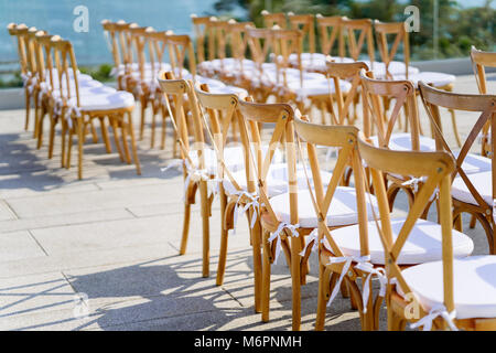 Klappbare Gartenmöbel für Hochzeit Stockfoto