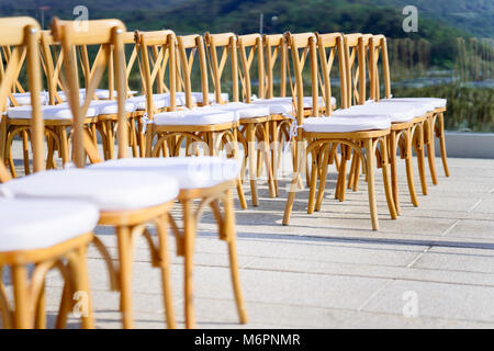 Klappbare Gartenmöbel für Hochzeit Stockfoto