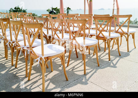 Klappbare Gartenmöbel für Hochzeit Stockfoto