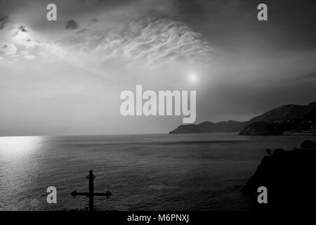 Malerischen Manarola Sonnenuntergänge Stockfoto