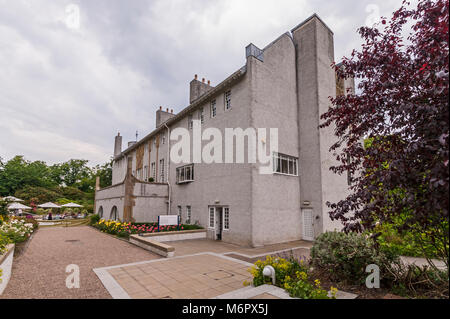 Haus für Kunstliebhaber im Bellahouston Park Glasgow Schottland Großbritannien entworfen vom berühmten schottischen Architekten Charles Rennie Mackintosh Stockfoto