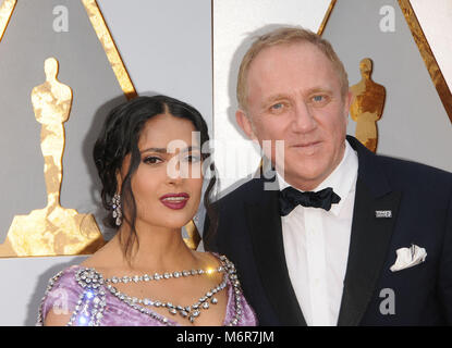 Los Angeles, Kalifornien, USA. 4 Mär, 2018. 4. März 2018 - Los Angeles, Kalifornien, USA - Schauspielerin Salma Hayek FRANCOIS HENRI PINAULT am 90. Academy Awards statt im Hollywood & Highland Center, Hollywood, Los Angeles. Credit: Paul Fenton/ZUMA Draht/Alamy leben Nachrichten Stockfoto