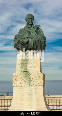 Blick auf Bartolomeo Borghesi Denkmal in San Marino Stockfoto