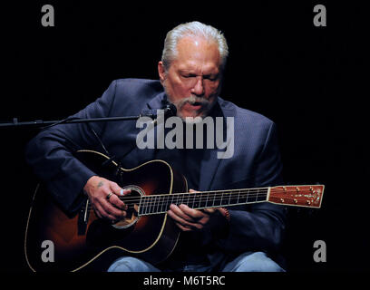 Februar 28, 2018 - Melbourne, Florida, United States - Jorma Kaukonen, einer amerikanischen Blues, Folk und Rock Gitarrist, führt am 28. Februar 2018 in Stockfoto