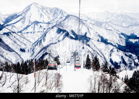 Ansicht um im Gala Yuzawa, Skyline, Japan. Stockfoto