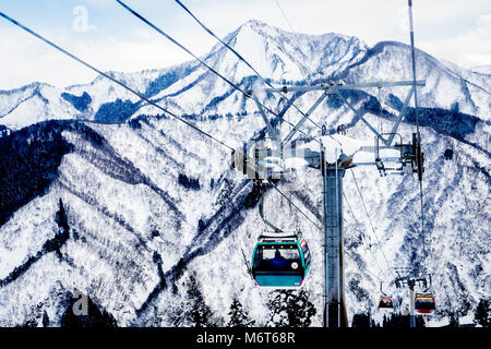 Ansicht um im Gala Yuzawa, Skyline, Japan. Stockfoto