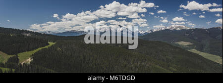 Schöne Aussicht auf den Berg des Heiligen Kreuzes, eine markante Gipfel mit einer Höhe von 14,009 feet, Vail, Colorado Stockfoto