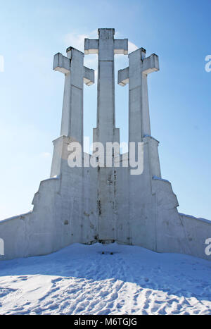 Drei Kreuze, prominente Denkmal in Vilnius, Litauen, auf dem Hügel der Drei Kreuze Stockfoto